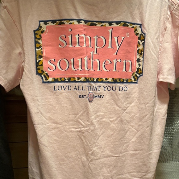 Simply Southern Pink Leopard Tee - Picture 1 of 4